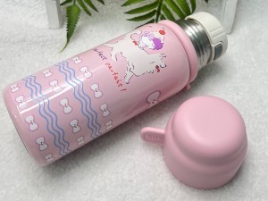 فلاسک استیل درب لیوان دار حجم 550 میلی لیتر دارای بند دستی DIYI