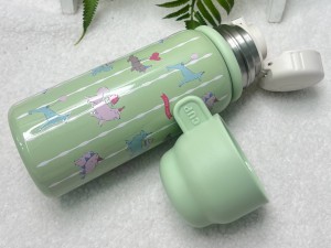 فلاسک استیل درب لیوان دار حجم 550 میلی لیتر دارای بند دستی DIYI