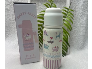 فلاسک استیل درب لیوان دار حجم 550 میلی لیتر دارای بند دستی DIYI