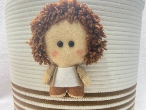 ست سبد لباس و سطل زباله و جای دستمال و سبد لوسیون قیطون دوزی شده طرح پسرک