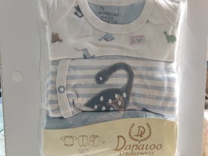 ست 3 تکه بیمارستانی نوزادی با طرح دایناسور و راه دانالو Danaloo