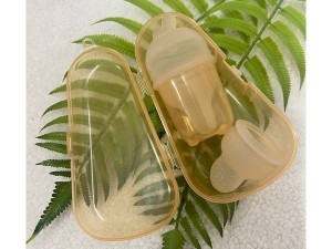 میوه خوری و قنداغ خوری پستانکی نوزادی درپوش دار طرح هی اور شی   HE OR SHE