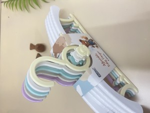 چوب لباسی 5 عددی قابل سایز لباس نوزاد و کودک dodie
