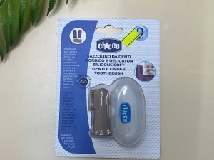 مسواک انگشتی نوزادی سیلیکونی قابدار چیکو chicco