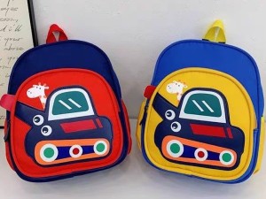 کوله پشتی مهدکودک پسرانه طرح ماشین