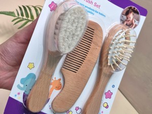 ست شانه و برس 3 عددی چوبی نوزادی only baby