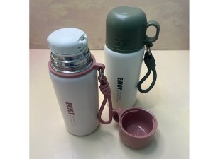 فلاسک استیل حجم 500 میلی لیتر لیوان دار با بند دستی Enjoy