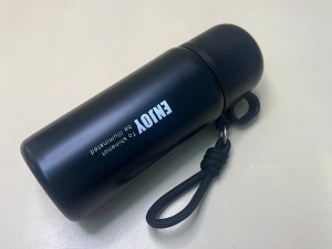 فلاسک استیل حجم 500 میلی لیتر لیوان دار با بند دستی Enjoy