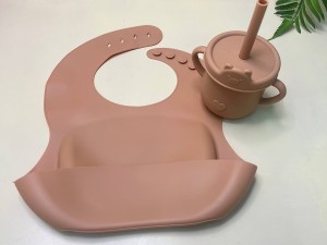 ست ظرف غذا سیلیکونی 12 تکه طرح خرس only baby
