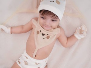 پیشبند دستمال گردنی دارای بند پستانک  نوزادی طرح cubbie نی نی سان  nini sun