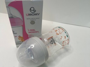 شیشه شیر پیرکس آنتی کولیک دهانه عریض حجم 150 میل 2 قطره بالای 6 ماه یومامی umomy