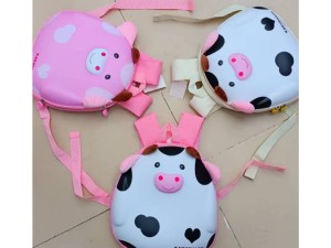 کوله پشتی مهد کودک طرح گاو برجستهKAKUSHAON
