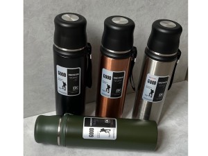 فلاسک استیل کوهنوردی حجم 1000 میلی لیتر لیوان دارGOOD