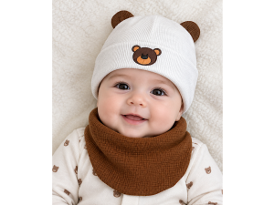 کلاه دو لایه گرد گوش دار  کبریتی با رینگ دور گردن نوزادی طرح تدی