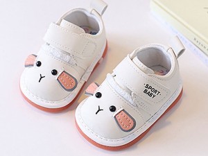 کفش سوتی دخترانه نوزادی رنگ شیری طرح موش sport baby