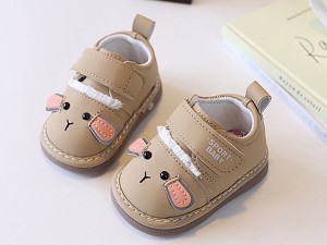 کفش سوتی دخترانه نوزادی رنگ نسکافه ای طرح موش sport baby