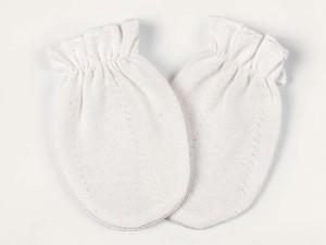 دستکش نوزادی دخترانه رنگ سفید طرح ماتیلدا نیلی nili