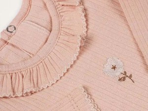 بادی آستین بلند نوزادی دخترانه طرح ماتیلدا نیلی nili