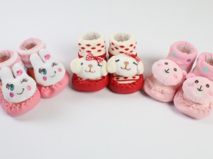 پاپوشaini bear