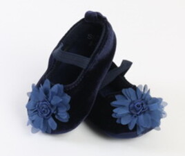 پاپوش مخمل نوزادی