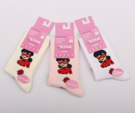 جوراب ساق دار دختر کفشدوزکی (4-3 سال)