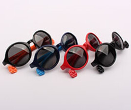 عینک آفتابی (6-4 سال)