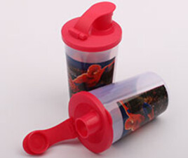 لیوان دردار مرد عنکبوتی