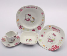 سرویس غذاخوری 5 تکه کیتی Hello kitty