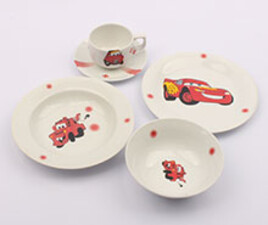 سرویس غذاخوری 5 تکه مک کوئین