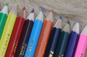 مداد رنگی 12 رنگ کوتاه