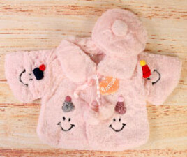 کاپشن طرح شنل و کلاه fashion