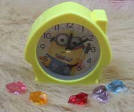 ساعت رومیزی مینیون