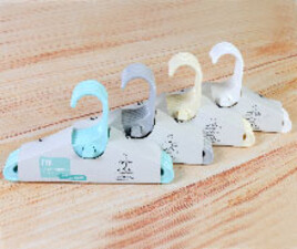 چوب لباسی 6 عددی mother care