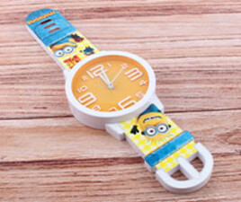 ساعت دیواری مینیون