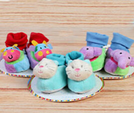 پاپوش عروسکی جغجغه ای kenza