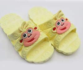 دمپایی بچه گانه کارتونی (زرد رنگ)