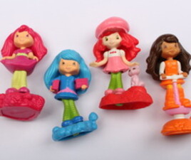 عروسک های تزئینی توت فرنگی