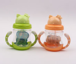 قمقمه نی دار و دسته دار کیتی Hello kitty