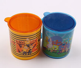 لیوان دسته دار