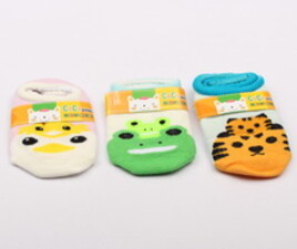 جوراب نوزادی استپ دار (3-1 ماه)