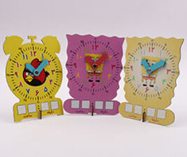 ساعت آموزشی پایه دار