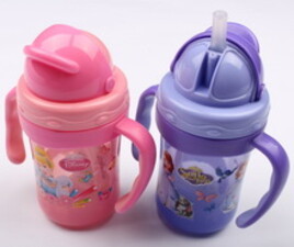 قمقمه دو دسته نی دار