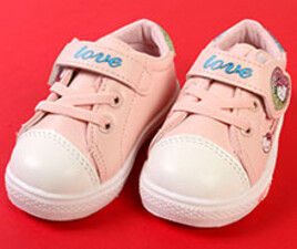 کفش کیتی happy childhood