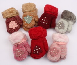 دستکش بند دار (12-6 ماه)