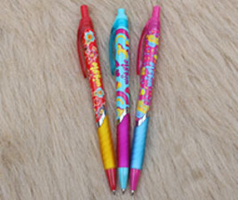 خودکار فشاری آبی رنگ