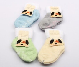 جوراب حوله ای استپ دار (9-3 ماه)