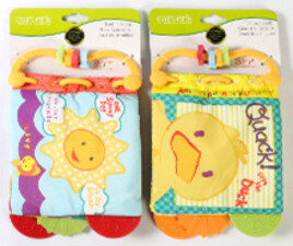 کتاب پارچه ای لثه گیر کارترز carter's