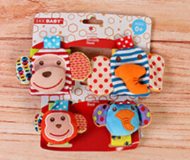 ست پاپوش و مچ بند جغجغه ای 4 عددی skk baby