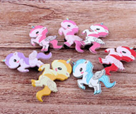 گل سر انبری اسب تک شاخ