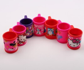 لیوان دسته دار